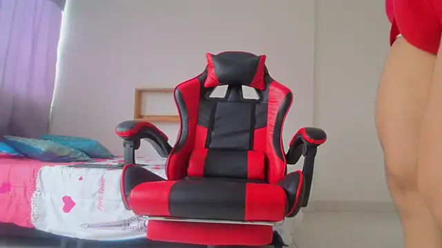 Snapshot of andrestaba chatting on July 2, 2026, 3:29 pm andrestaba online show from July 2, 2026, 3:29 pm