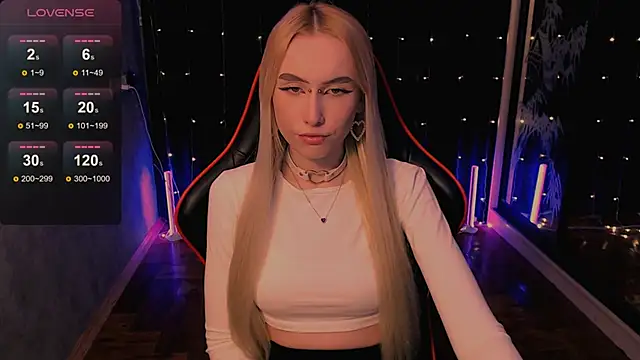 GoddessBambi online show from May 14, 2026, 9:17 am