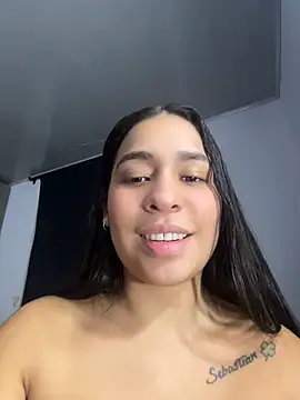 SussyFoxxx online show from May 6, 2026, 2:21 pm