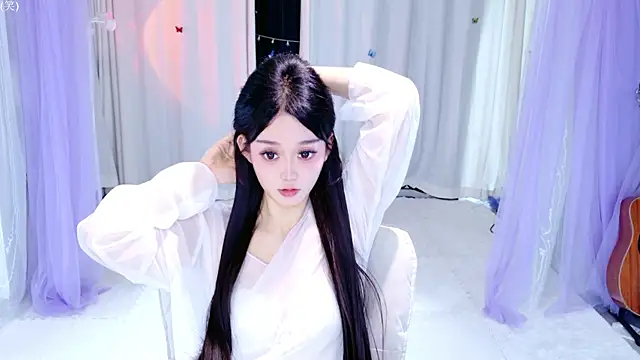 Snapshot of Wa-Nini chatting on May 18, 2026, 12:44 am Wa-Nini online show from May 18, 2026, 12:44 am