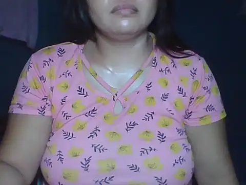 MommyKaye30 online show from August 4, 2026, 7:07 pm