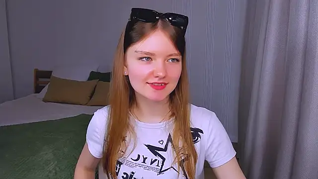 Snapshot of LookEva chatting on May 14, 2026, 3:36 am LookEva online show from May 14, 2026, 3:36 am