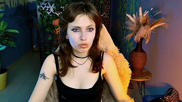 LolaDominara online show from May 26, 2026, 9:29 am