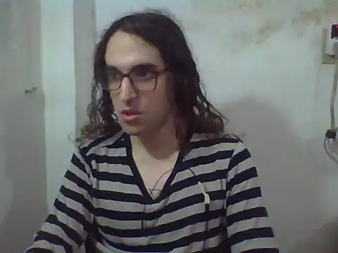 Snapshot of LaCuerva chatting on May 26, 2026, 7:45 pm LaCuerva online show from May 26, 2026, 7:45 pm