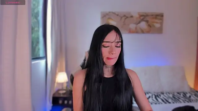 ludovikasallow online show from May 23, 2026, 12:48 pm