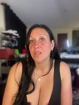 Cloe-Fire online show from June 7, 2026, 2:17 am