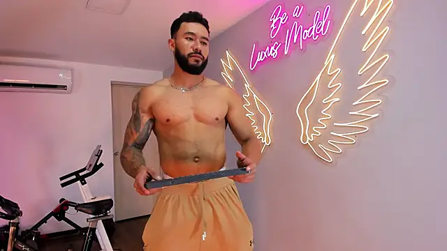 Axel power  online show from May 7, 2026, 3:33 am