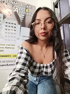 Snapshot of JENNIFER__03 chatting on May 11, 2026, 2:45 pm JENNIFER 03 online show from May 11, 2026, 2:45 pm