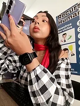Snapshot of JENNIFER__03 chatting on May 23, 2026, 1:43 pm JENNIFER 03 online show from May 23, 2026, 1:43 pm