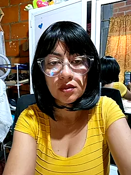 Eva rossel online show from May 6, 2026, 3:05 pm