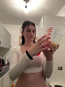 OliviaBaby- online show from May 10, 2026, 6:32 pm