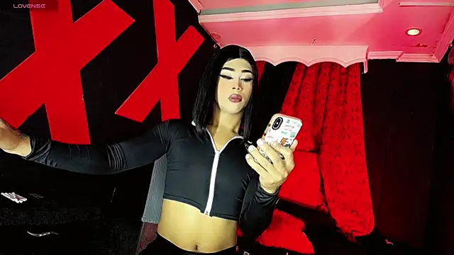 Snapshot of Mia_Colucci25 chatting on May 15, 2026, 1:47 am Mia Colucci25 online show from May 15, 2026, 1:47 am
