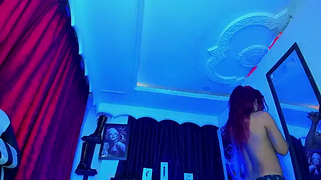 Snapshot of Mia_Colucci25 chatting on July 28, 2026, 11:15 pm Mia Colucci25 online show from July 28, 2026, 11:15 pm