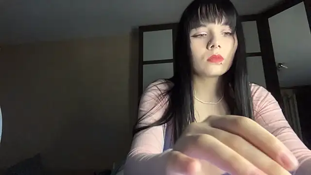 gothicq online show from May 9, 2026, 6:11 pm