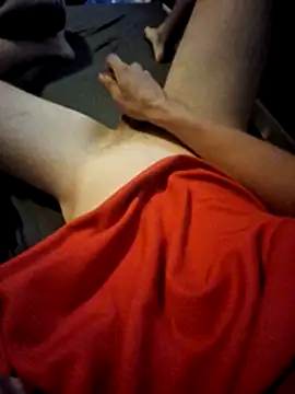 youngdutchboy1 online show from June 16, 2026, 4:23 am