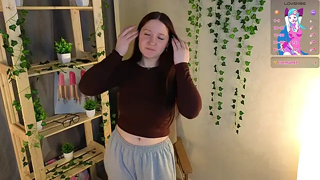 RudyLienna online show from May 11, 2026, 4:47 am