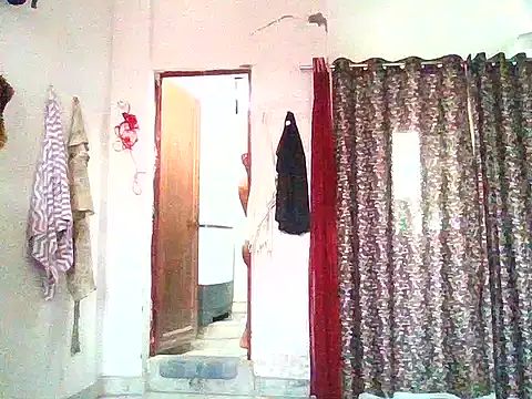 Snapshot of RubinaKhan6 chatting on August 8, 2026, 1:07 pm RubinaKhan6 online show from August 8, 2026, 1:07 pm