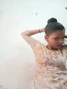 Student garl 1 online show from May 25, 2026, 7:18 am