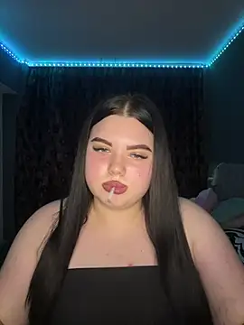 ElyBabyX online show from July 4, 2026, 7:07 pm