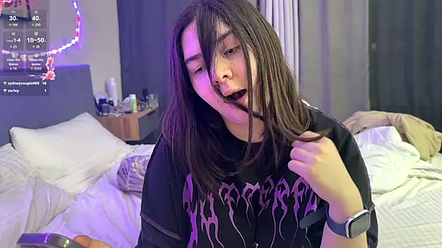 hot vampire online show from May 12, 2026, 6:58 pm