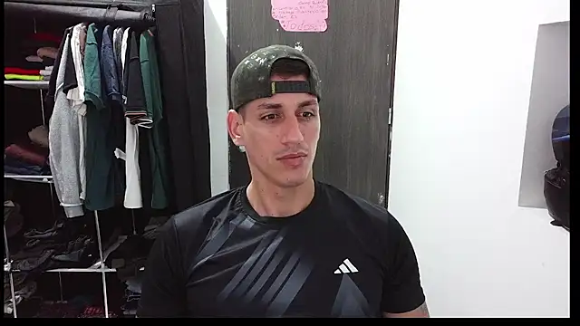 RaulRico online show from May 10, 2026, 11:17 pm