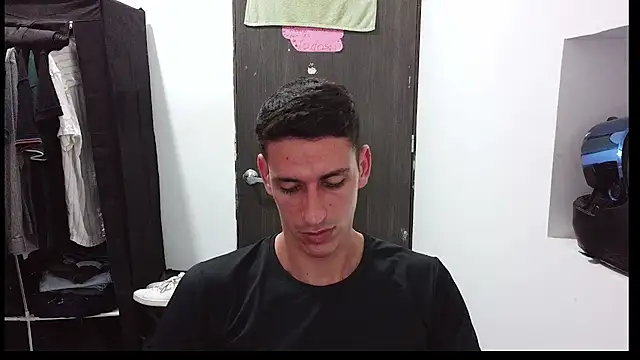 RaulRico online show from June 15, 2026, 4:12 am