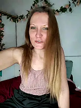 Candy Cougar online show from May 7, 2026, 6:28 am
