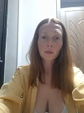 Snapshot of MillaSmileX chatting on July 7, 2026, 5:38 pm MillaSmileX online show from July 7, 2026, 5:38 pm