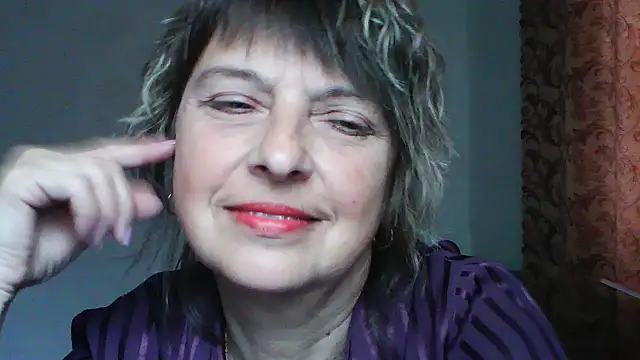 Snapshot of ElizabethGorden chatting on May 12, 2026, 12:55 pm ElizabethGorden online show from May 12, 2026, 12:55 pm