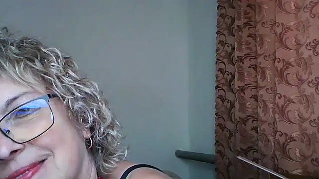 Snapshot of ElizabethGorden chatting on June 19, 2026, 2:01 pm ElizabethGorden online show from June 19, 2026, 2:01 pm