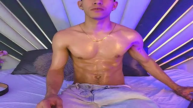 Snapshot of Sebastian_Vega chatting on May 27, 2026, 11:23 pm Sebastian Vega online show from May 27, 2026, 11:23 pm