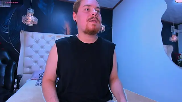 GingerHott  online show from May 8, 2026, 2:37 am