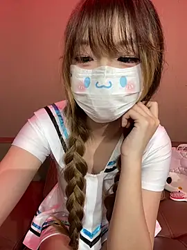 sparkle05 online show from June 14, 2026, 12:28 pm