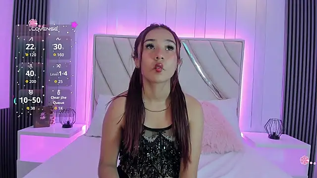 Anny bakers  online show from May 13, 2026, 11:39 am