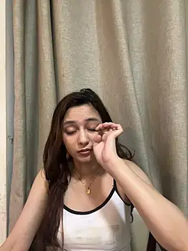 Lilywant online show from June 24, 2026, 3:54 pm