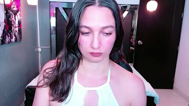 Snapshot of Megan_Rai chatting on May 20, 2026, 8:39 pm Megan Rai online show from May 20, 2026, 8:39 pm