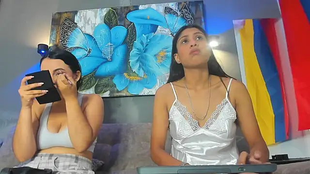 Snapshot of ElizabethAndEliana chatting on July 21, 2026, 12:39 pm ElizabethAndEliana online show from July 21, 2026, 12:39 pm