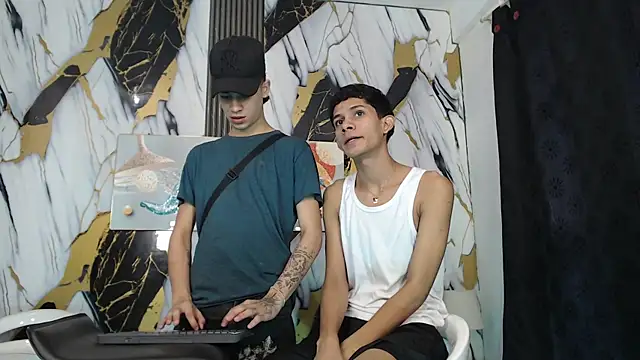 TWINKS BOYSX online show from May 28, 2026, 3:07 pm