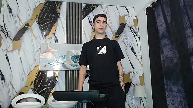 TWINKS BOYSX online show from May 27, 2026, 1:29 pm