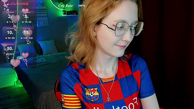 Snapshot of LunaTerry chatting on June 18, 2026, 9:14 am LunaTerry online show from June 18, 2026, 9:14 am