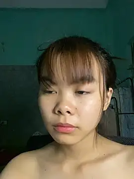 Snapshot of Cry_sexy chatting on May 27, 2026, 6:26 pm Cry sexy online show from May 27, 2026, 6:26 pm