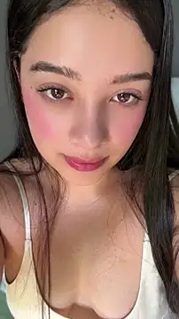 Snapshot of GlimmerRosse chatting on June 30, 2026, 5:24 pm GlimmerRosse online show from June 30, 2026, 5:24 pm