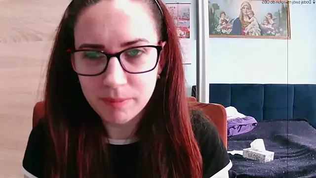 EmilyHotAngel online show from May 11, 2026, 9:43 am