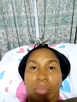 dulcechocolate online show from May 9, 2026, 3:54 am