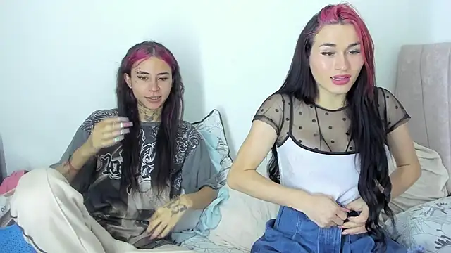 belladollsanctuty23 online show from May 5, 2026, 6:55 pm