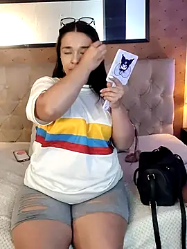 Snapshot of Isabella_cherry69 chatting on June 23, 2026, 12:14 pm Isabella cherry69 online show from June 23, 2026, 12:14 pm