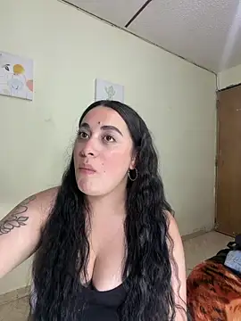 Snapshot of IvySanchez_Pinkk chatting on June 21, 2026, 3:01 am IvySanchez Pinkk online show from June 21, 2026, 3:01 am