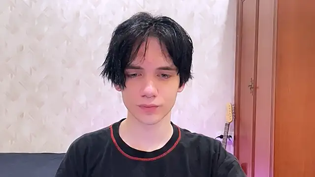 Zombde online show from May 18, 2026, 12:33 am