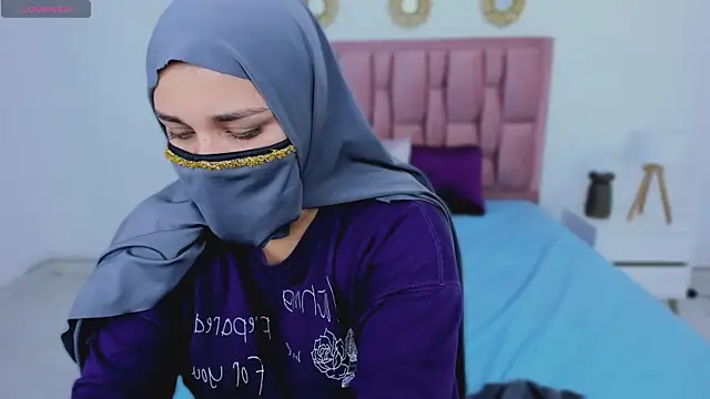 Snapshot of Salma_farouk chatting on June 11, 2026, 9:01 pm Salma farouk online show from June 11, 2026, 9:01 pm
