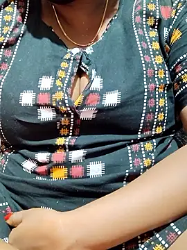tamilkavitha123 online show from May 21, 2026, 4:32 am